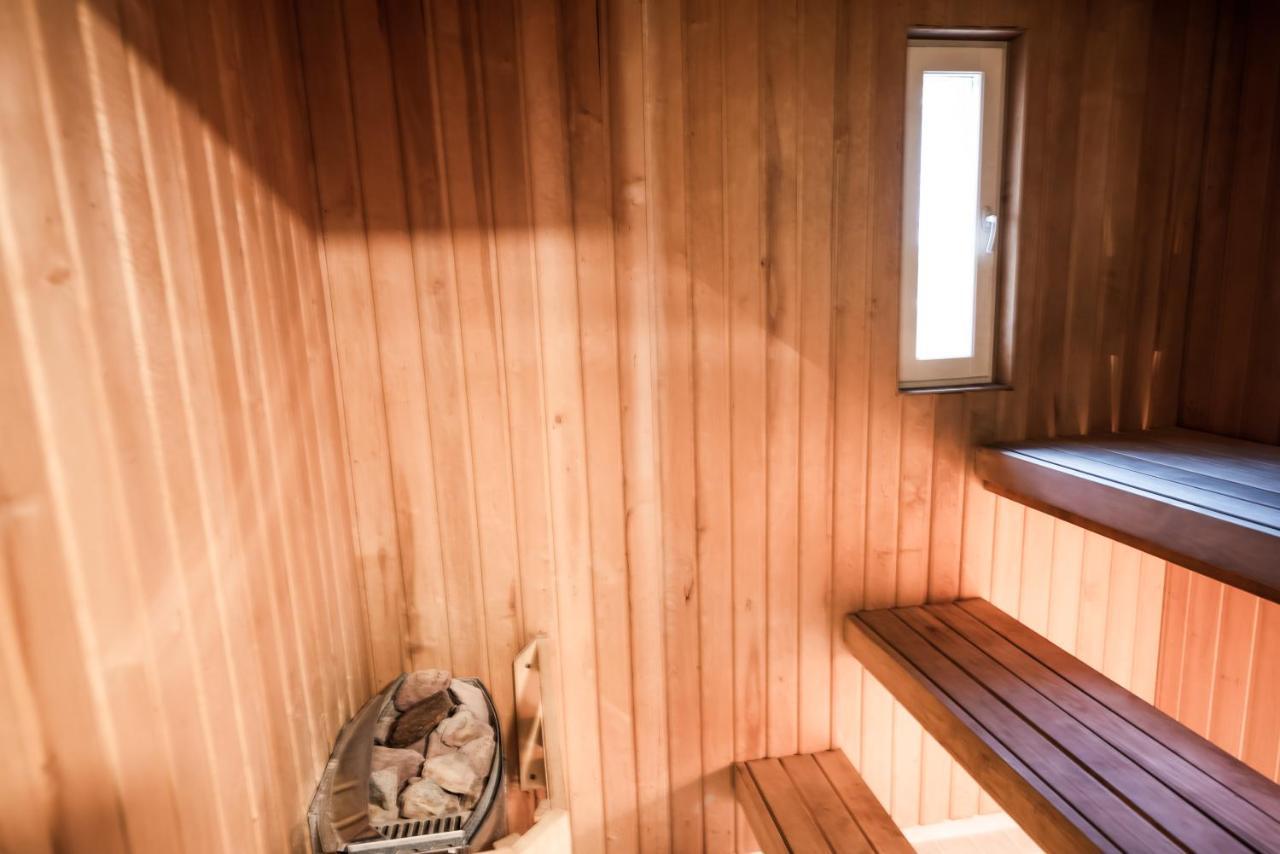 Cabin Guesthouse With Free Parking Pärnu Buitenkant foto