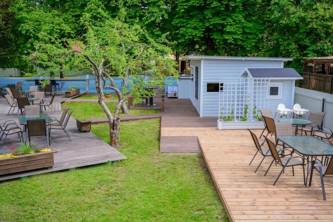 Cabin Guesthouse With Free Parking Pärnu Buitenkant foto